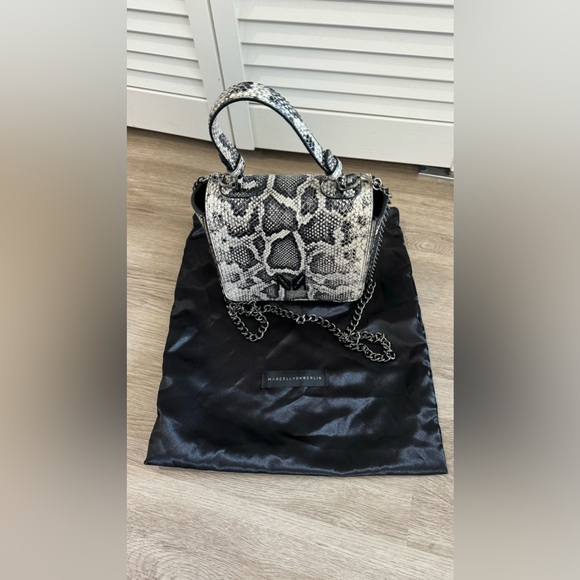 MARCELL VON BERLIN MONEY BAG - Picture 1 of 5